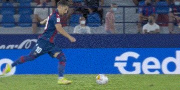 1629670383194087747.gif 645.gif