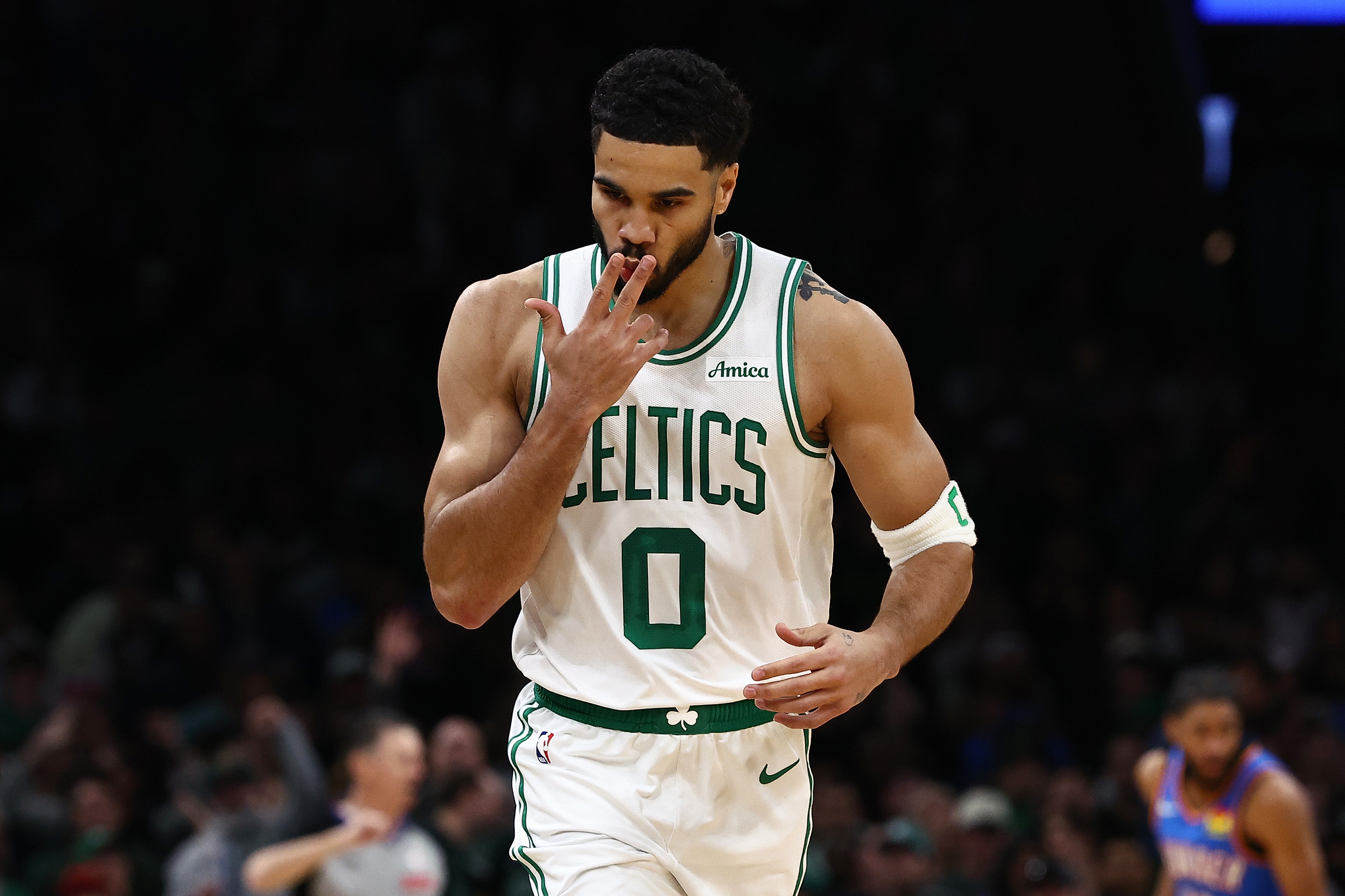 开云体育-能攻善传！塔图姆15中7拿到23分13板7助3断 正负值+13